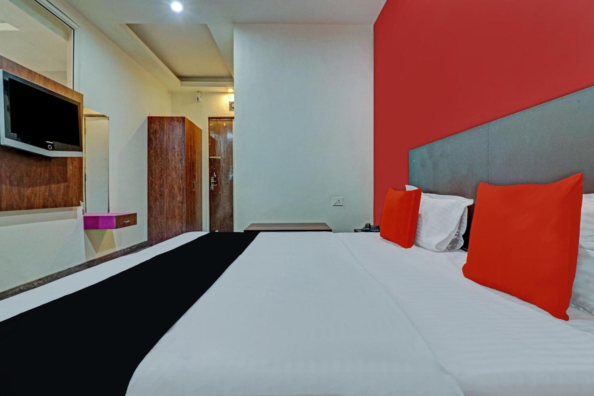 Capital O 78178 Kanha Resort Sikandra Rao Exterior foto